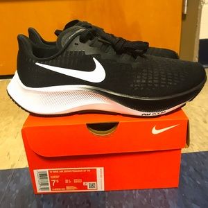 Nike Zoom Pegasus 37 Womens or Mens
